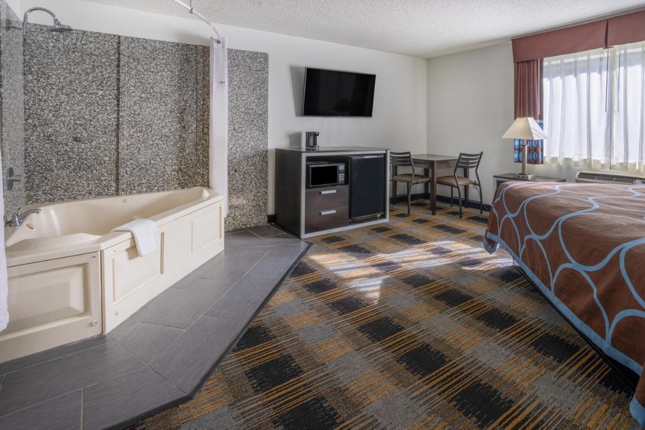 Super 8 By Wyndham Villa Rica Exterior foto